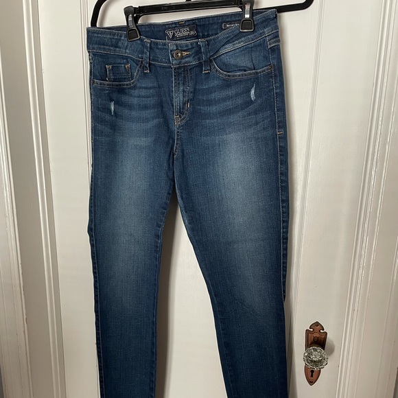 ❤️Host Pick ❤️ Guess 1981 Blue Denim Brittney Skinny Jeans - Picture 2 of 12